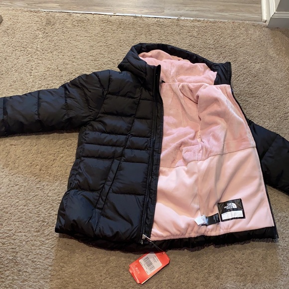 Size L Northface jacket. - Picture 3 of 5